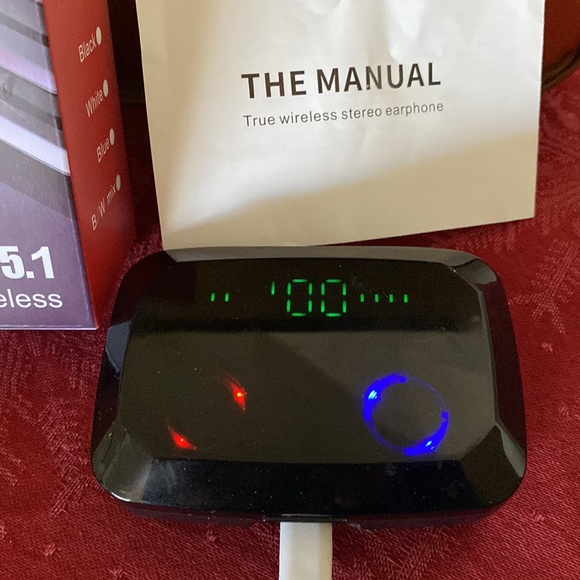 Ear Pods by BT WIRELESS V5.1 TRUE WIRELESS HEADSET-NWOT - Picture 4 of 5